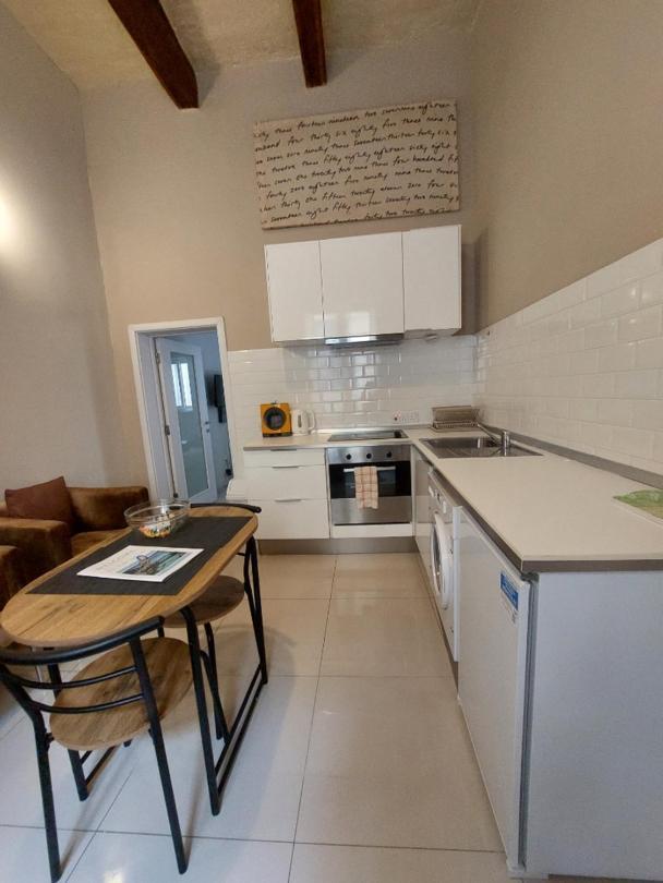 Central & Cozy - 1 Bedroom Apartment 발레타 외부 사진
